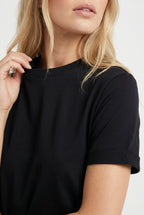 Camiseta Feminina Essencial Manga Dobrada