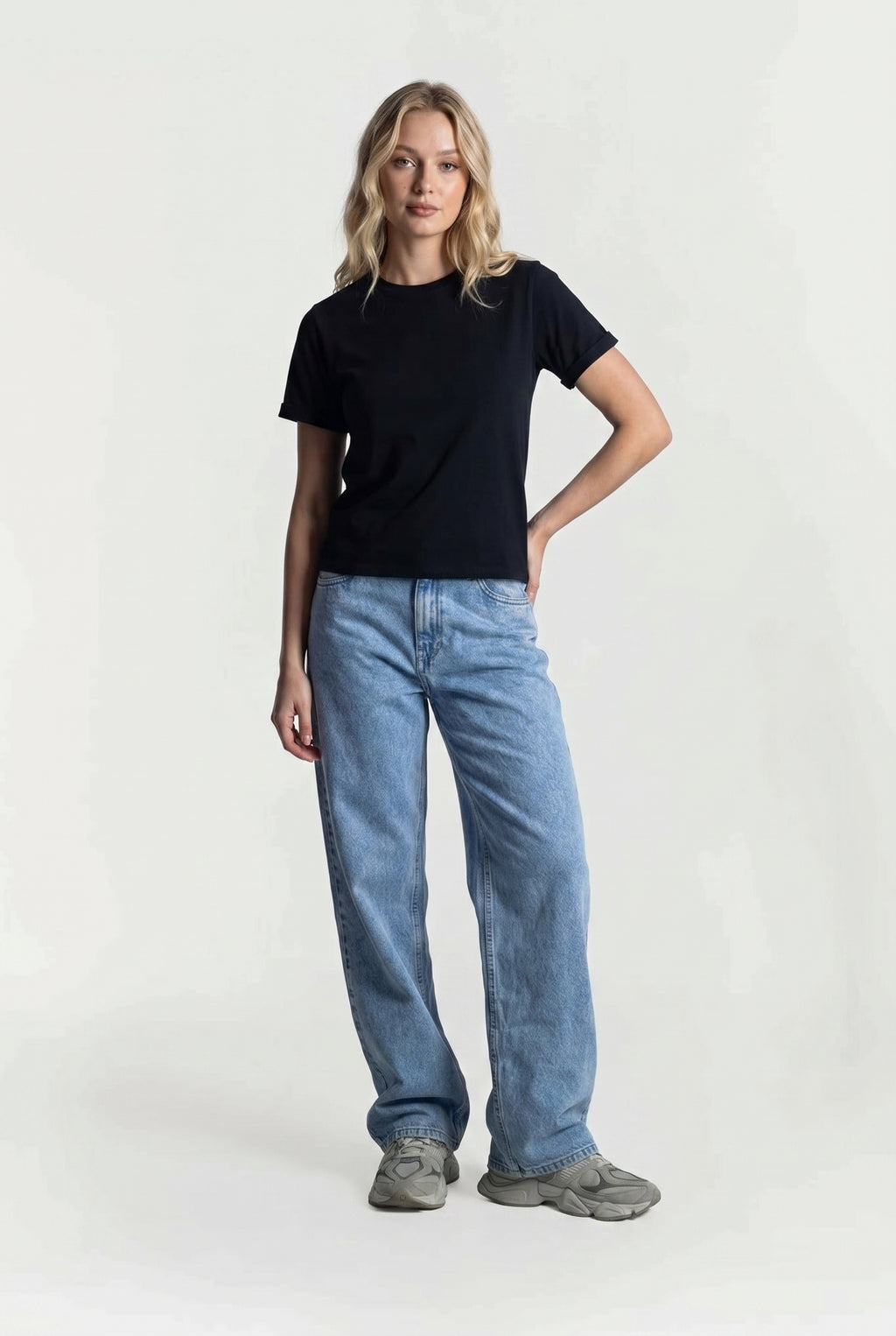 Camiseta Feminina Essencial Manga Dobrada