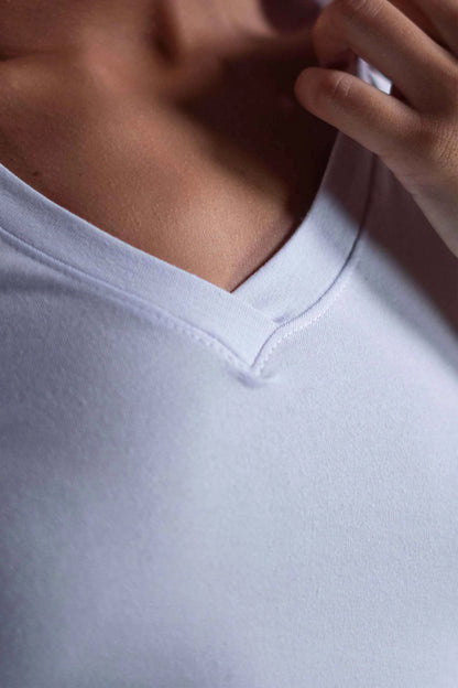 Camiseta Feminina Decote em V