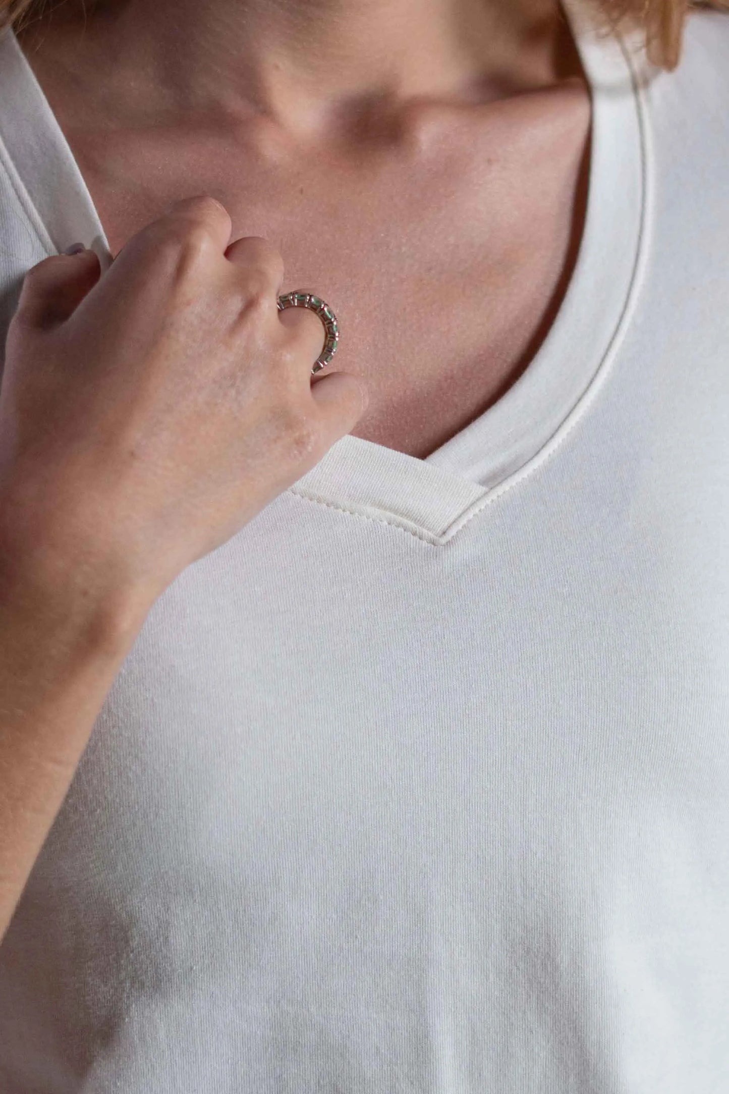 Camiseta Feminina Decote em V