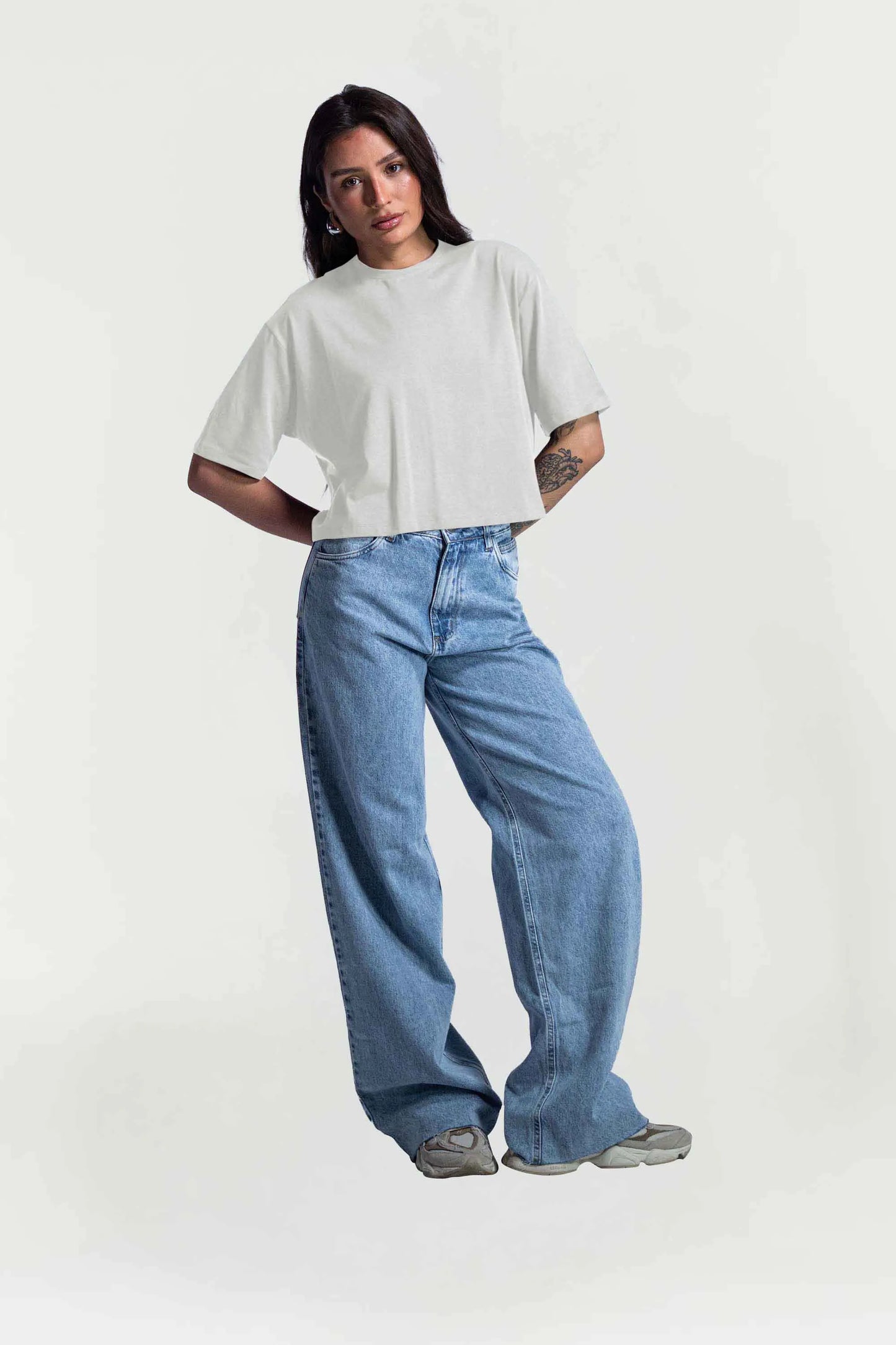 Cropped Flow Valara