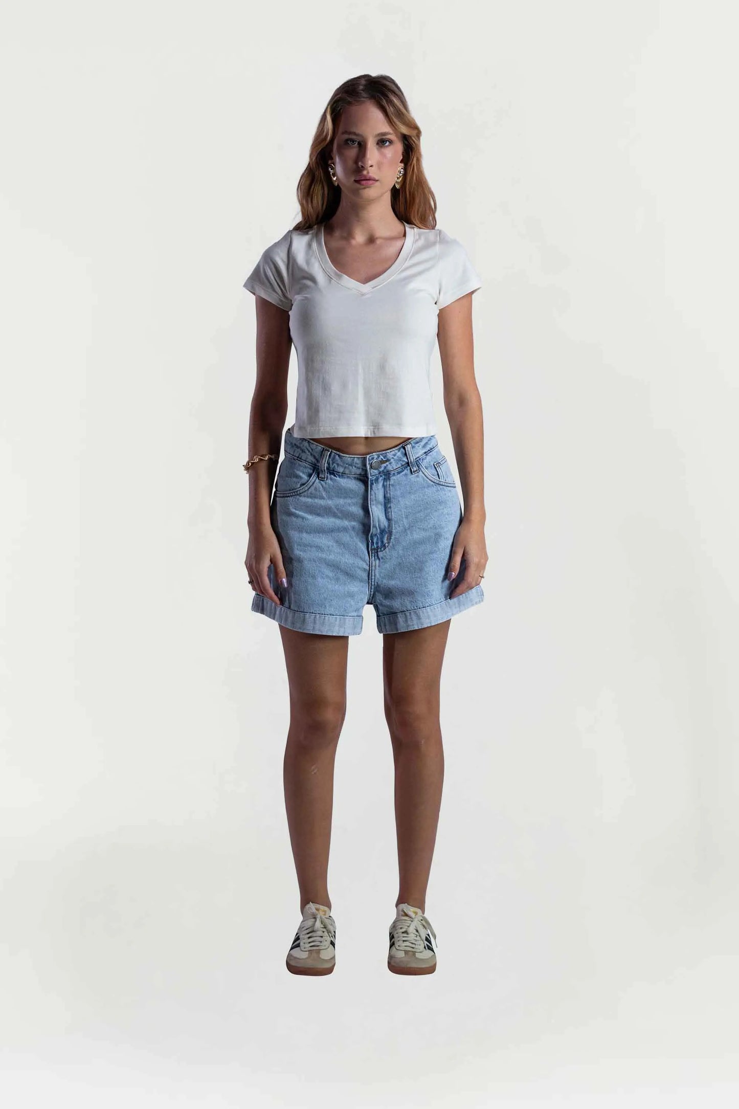 Camiseta Feminina Decote em V
